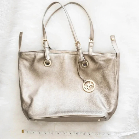 MICHAEL KORS METALLIC GOLD LEATHER JET SET TOTE BAG & TRIFOLD WALLET SET COMBO - Picture 10 of 16